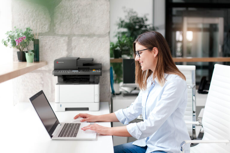 nove A4 črnobele večopravilne naprave